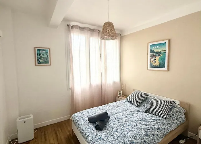 Avec Separee Centre *