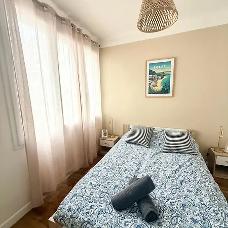 Avec Separee Centre Apartament