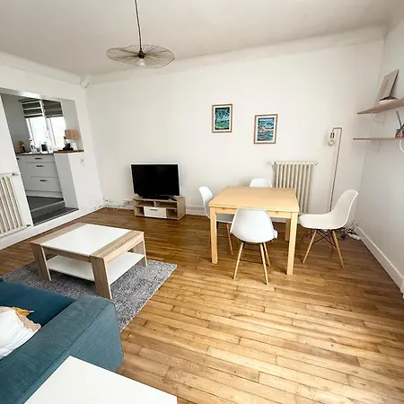 Avec Separee Centre Apartament *